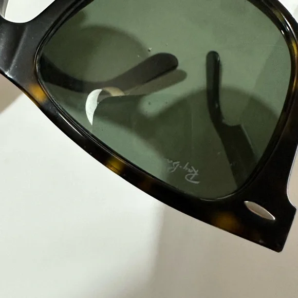 ✨ Ray-Ban RB2140 Classic Wayfarer Sunglasses – 54-18 w/Case and Cloth - Picture 10 of 10